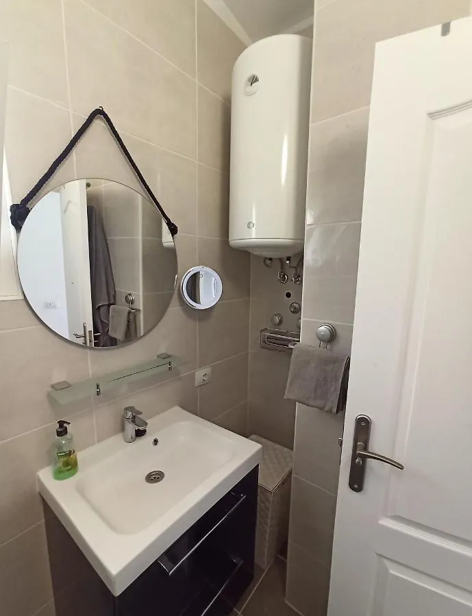 Golfsur-Jacuzzi-Privateparking-2Bath-4Bedroom-4Tv-Netflx-Fastwifi San Miguel de Abona 0*,