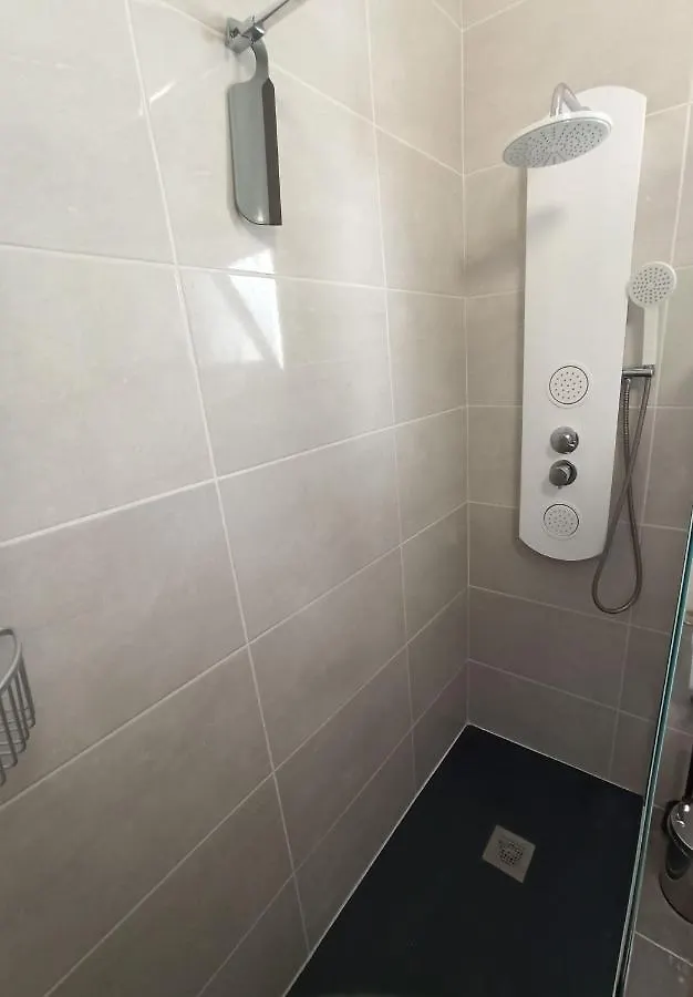 Golfsur-Jacuzzi-Privateparking-2Bath-4Bedroom-4Tv-Netflx-Fastwifi San Miguel de Abona Daire